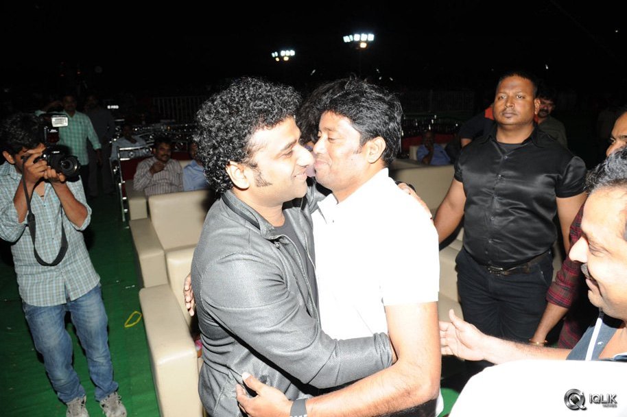 Kumari-21-F-Movie-Platinum-Disc-Function